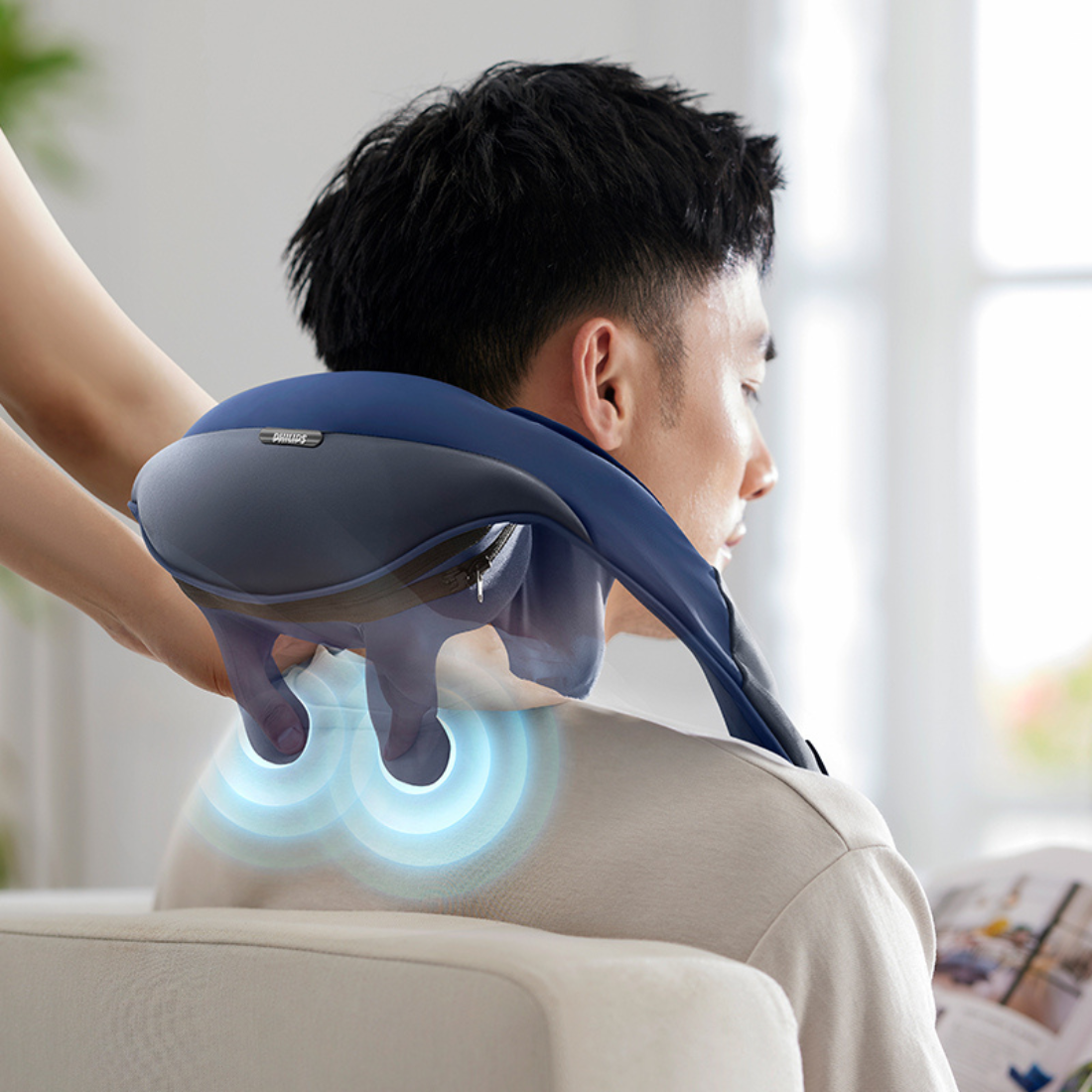 Philips Neck and Shoulder Massager PPM3522DB/97